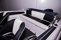 Катер Phoenix 560