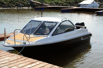 Катер Phoenix 530 HT